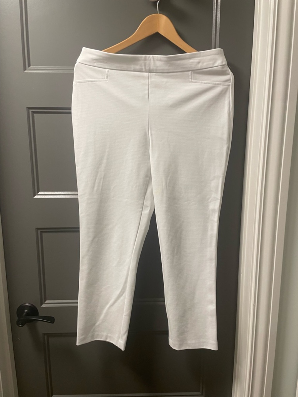 Wonderly White Cropped stretch capri Pants PM